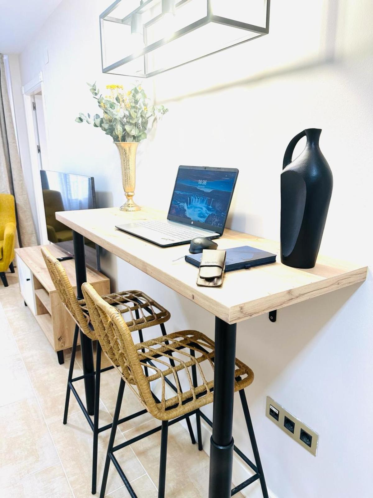 Apartamentos Puente Romano Suites Mérida Kültér fotó