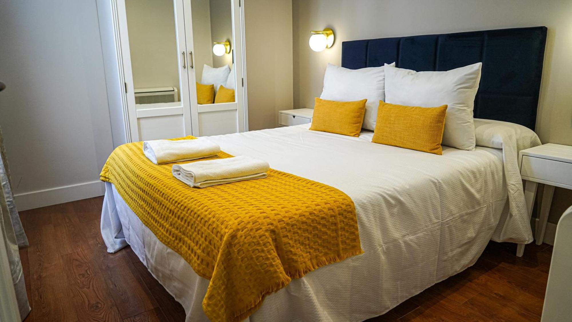 Apartamentos Puente Romano Suites Mérida Kültér fotó