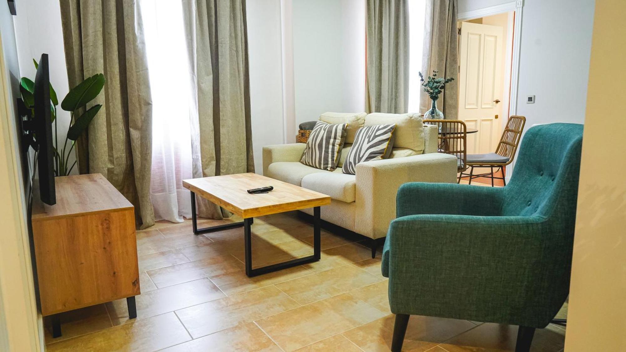 Apartamentos Puente Romano Suites Mérida Kültér fotó