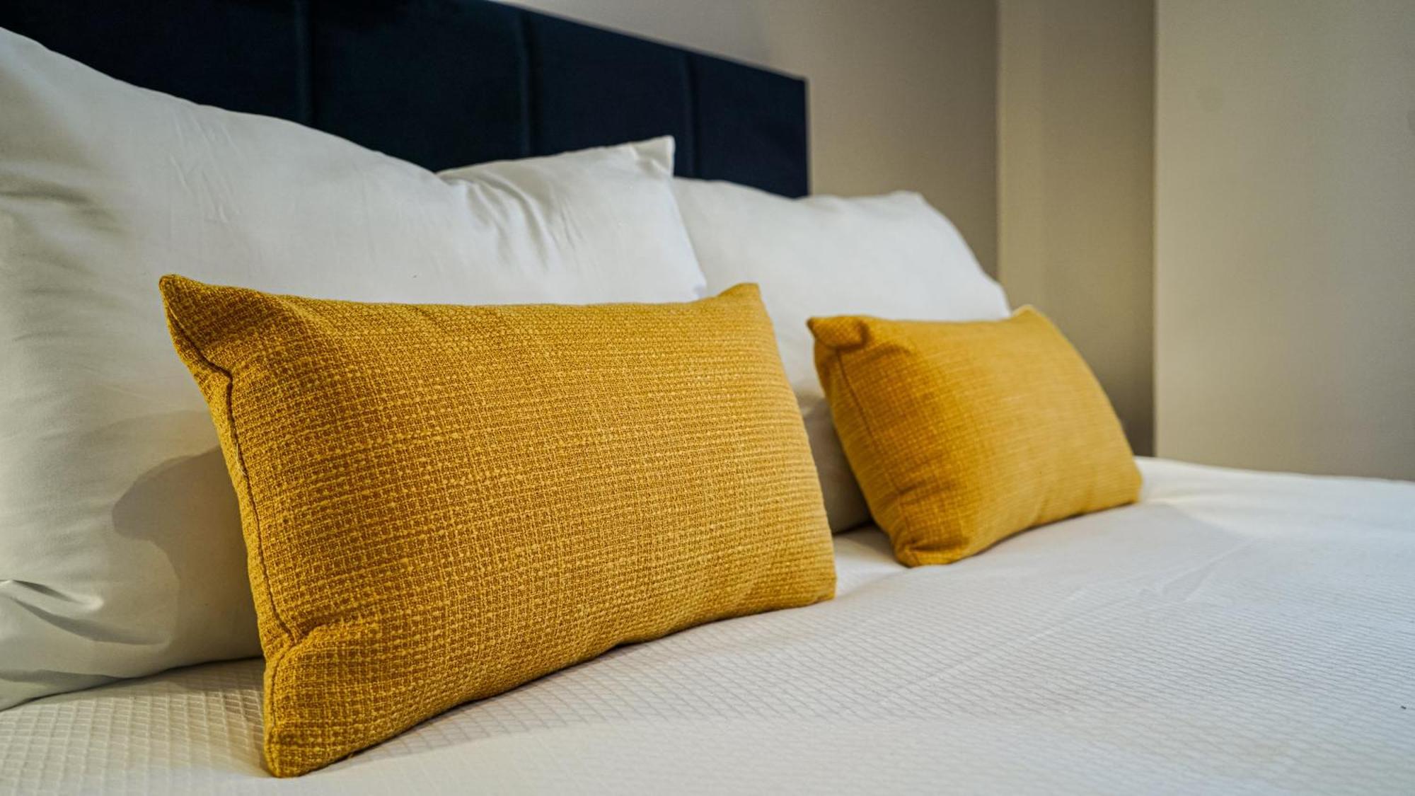 Apartamentos Puente Romano Suites Mérida Kültér fotó
