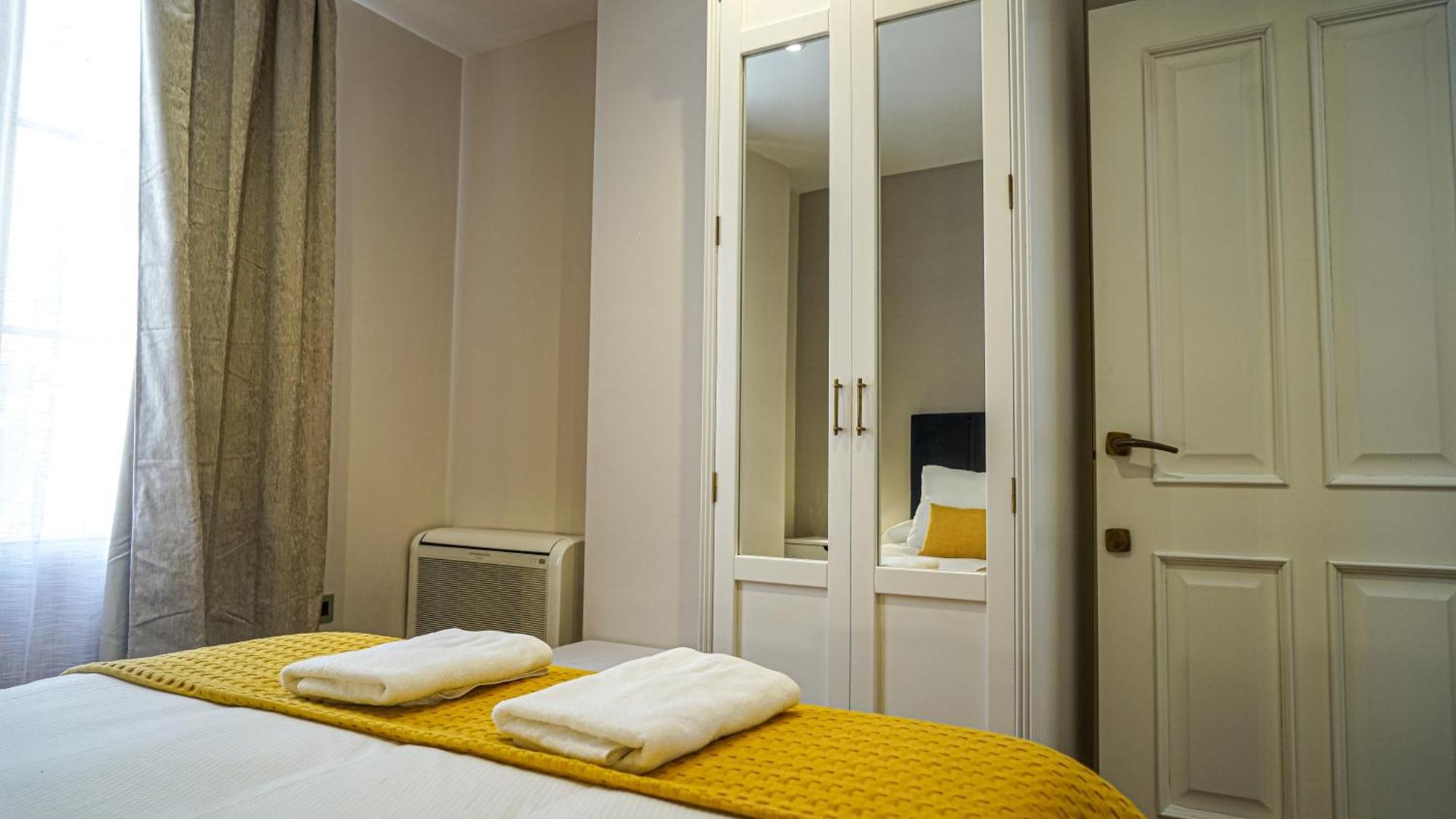 Apartamentos Puente Romano Suites Mérida Kültér fotó