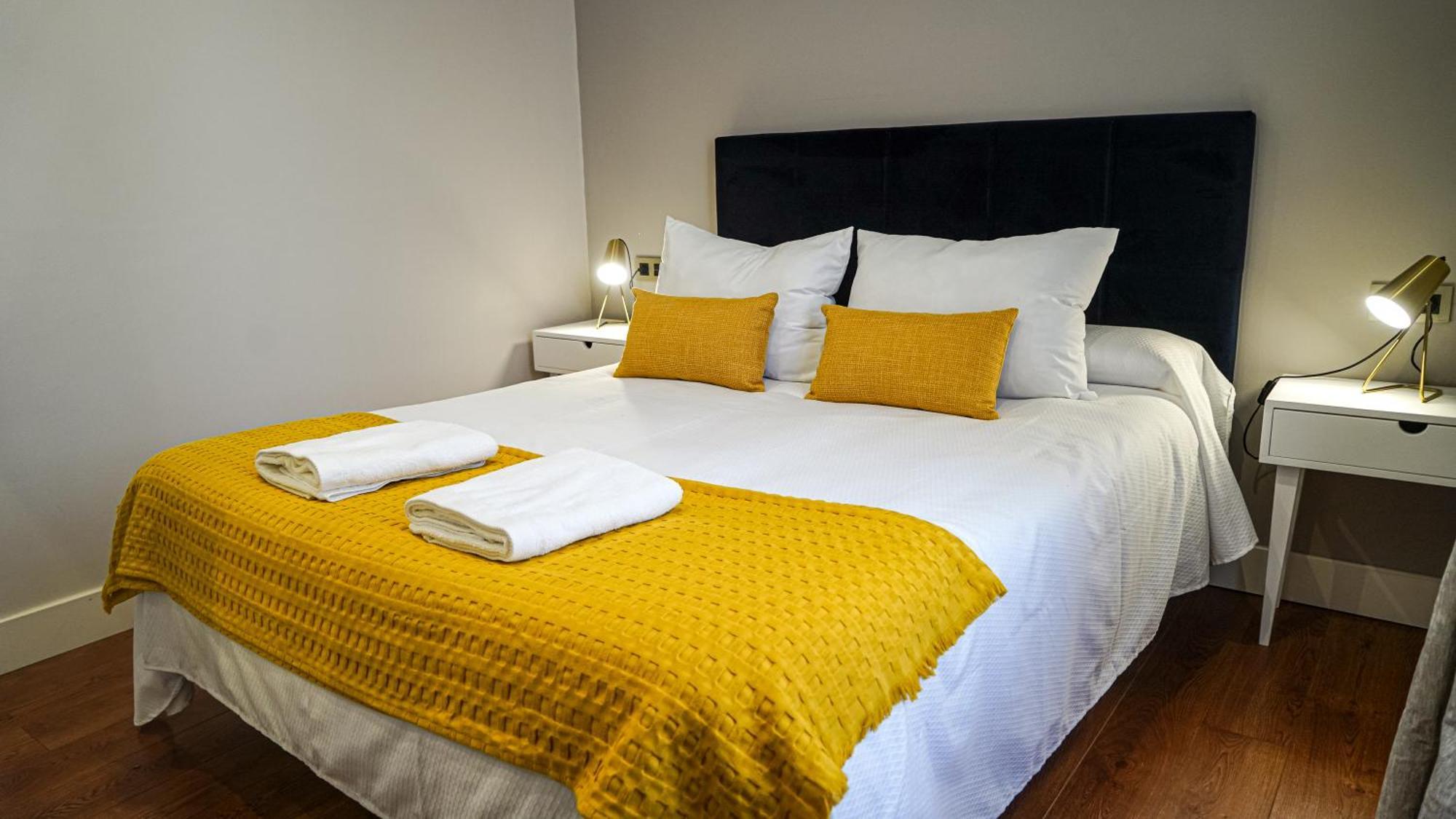 Apartamentos Puente Romano Suites Mérida Kültér fotó