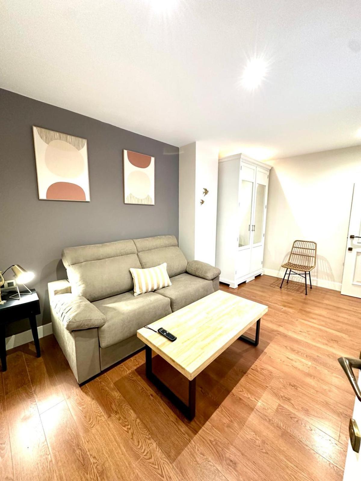 Apartamentos Puente Romano Suites Mérida Kültér fotó