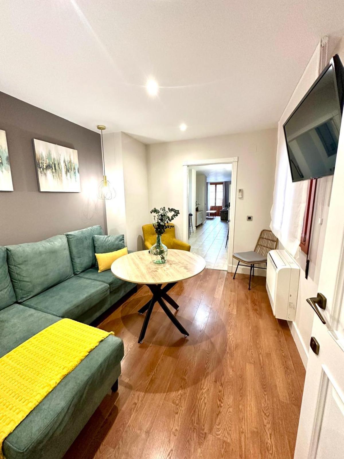 Apartamentos Puente Romano Suites Mérida Kültér fotó